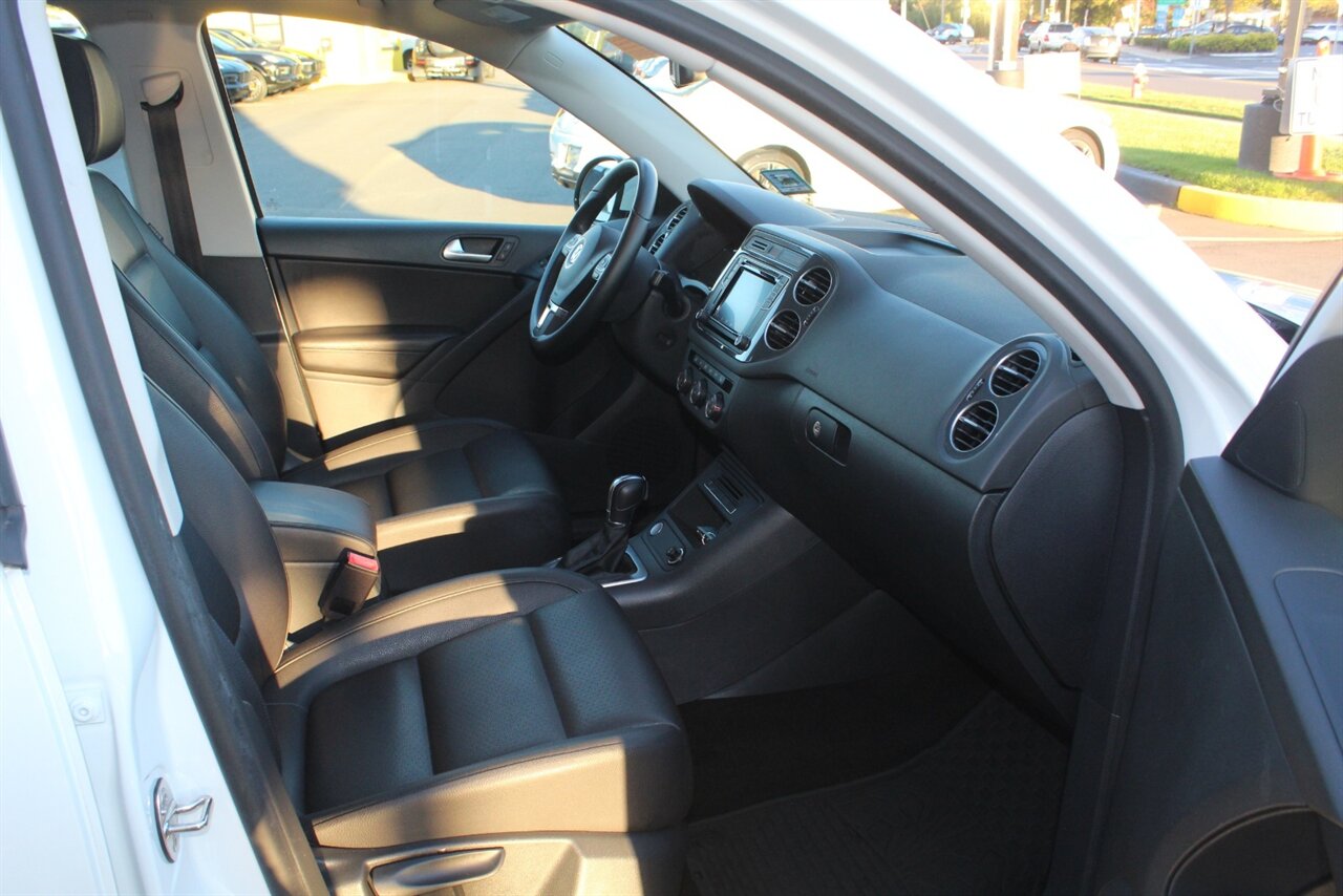 2017 Volkswagen Tiguan 2.0T Limited S 4Motion - Photo 11 - Red Bank, NJ 07701