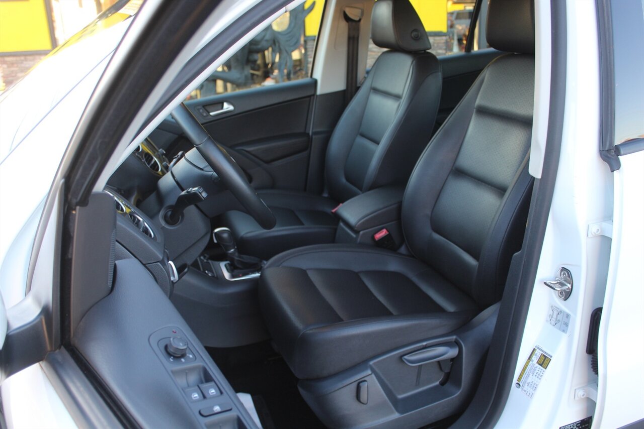 2017 Volkswagen Tiguan 2.0T Limited S 4Motion - Photo 10 - Red Bank, NJ 07701