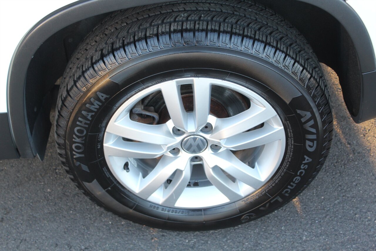 2017 Volkswagen Tiguan 2.0T Limited S 4Motion - Photo 25 - Red Bank, NJ 07701