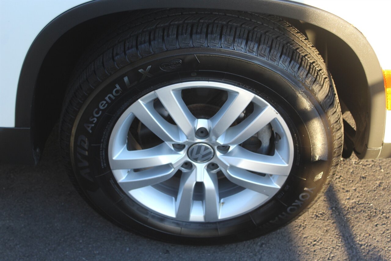 2017 Volkswagen Tiguan 2.0T Limited S 4Motion - Photo 23 - Red Bank, NJ 07701