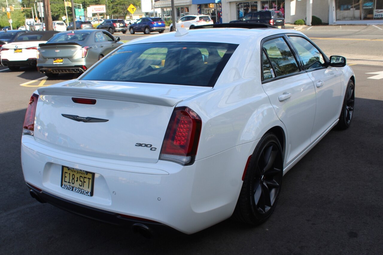 2023 Chrysler 300C - Photo 5 - Red Bank, NJ 07701