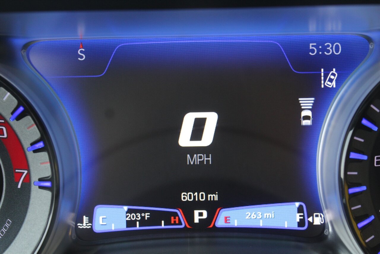 2023 Chrysler 300C - Photo 7 - Red Bank, NJ 07701