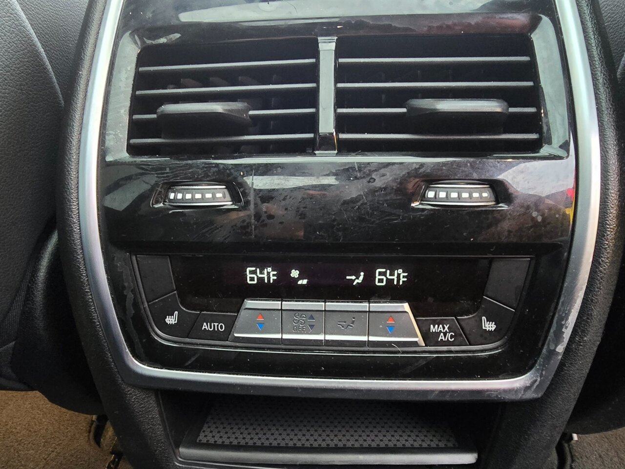 2021 BMW X7 xDrive40i - Photo 9 - Red Bank, NJ 07701