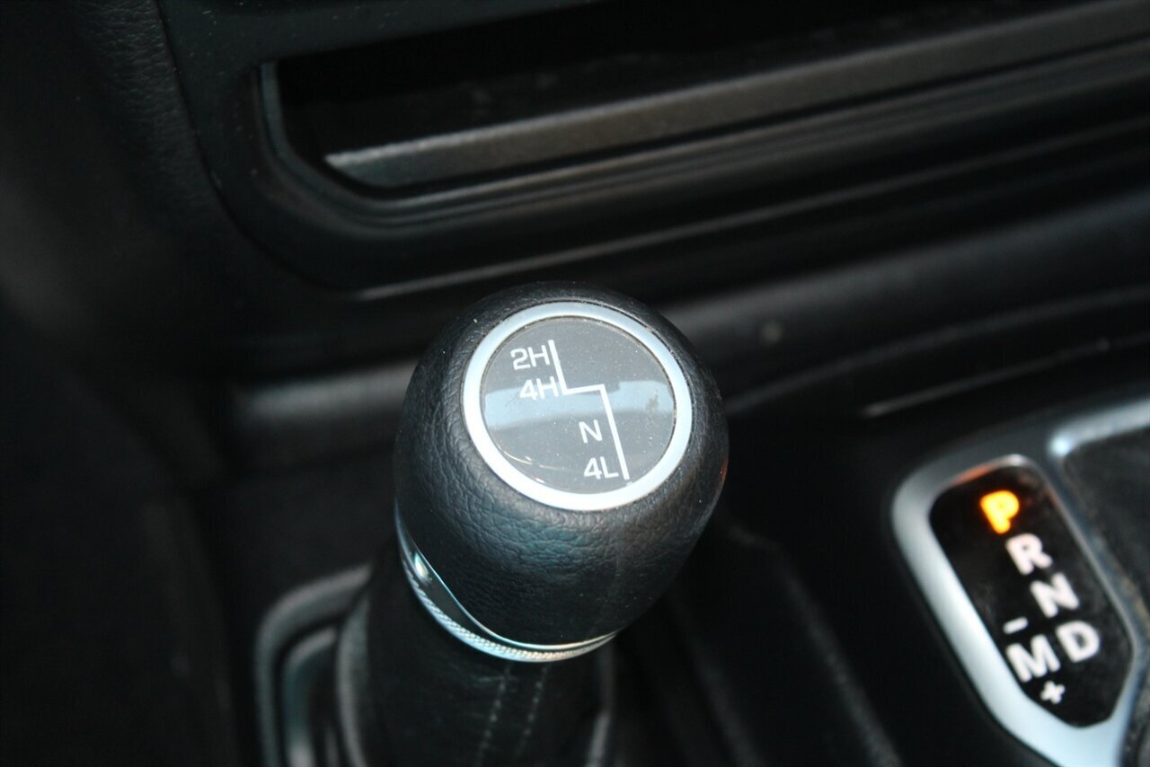 2020 Jeep Wrangler Willys - Photo 33 - Red Bank, NJ 07701