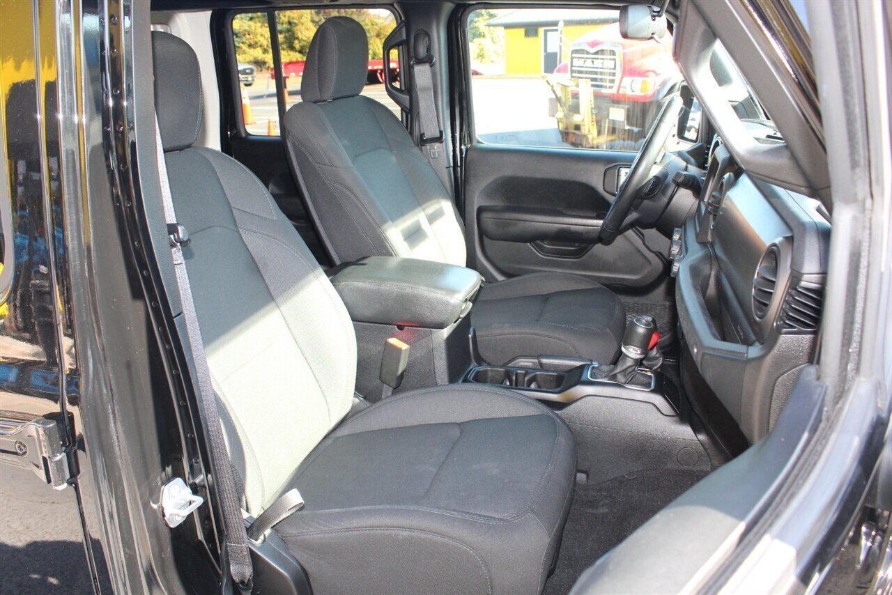2020 Jeep Wrangler Willys - Photo 12 - Red Bank, NJ 07701