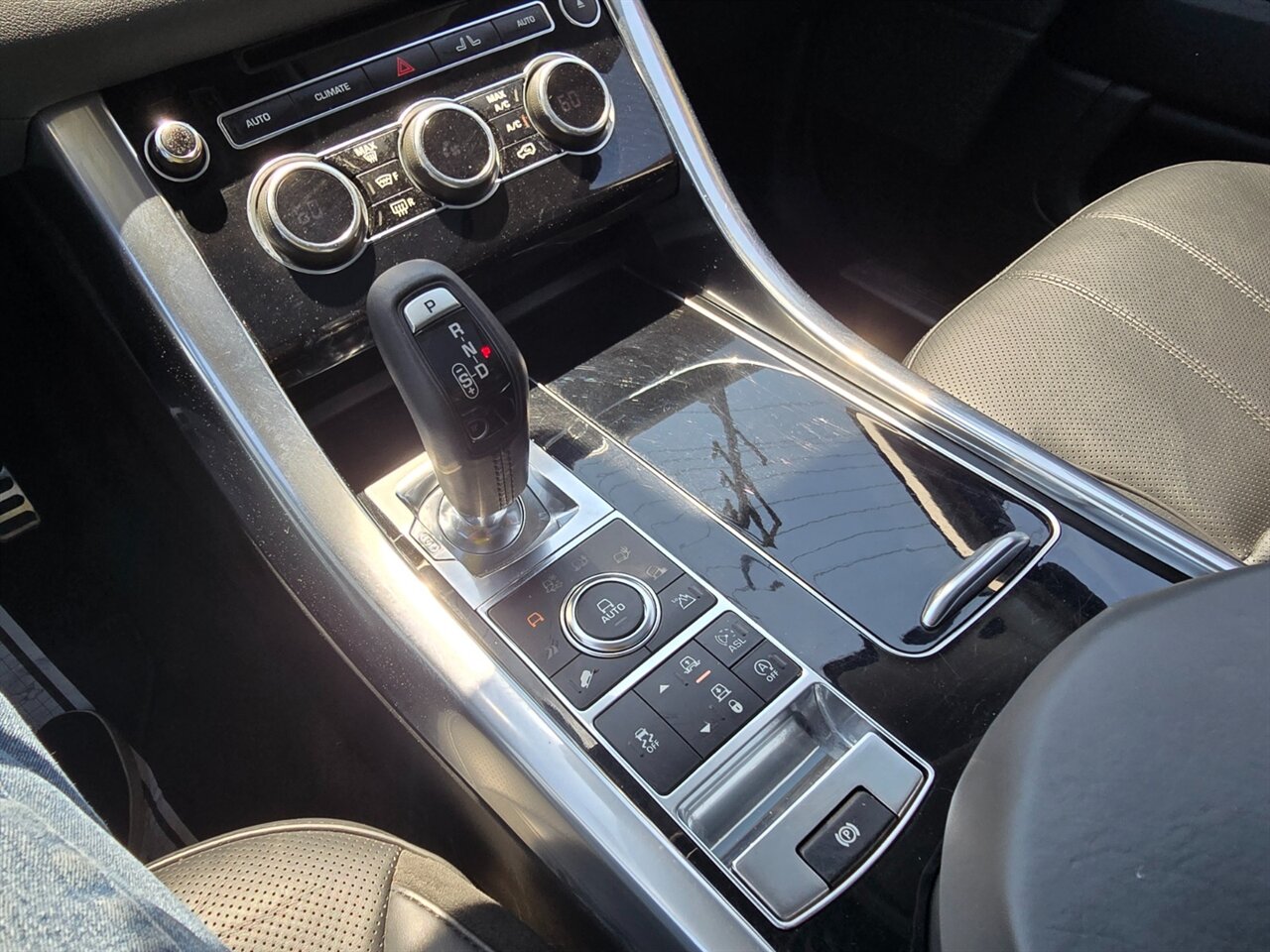 2015 Land Rover Range Rover Sport Supercharged - Photo 8 - Red Bank, NJ 07701