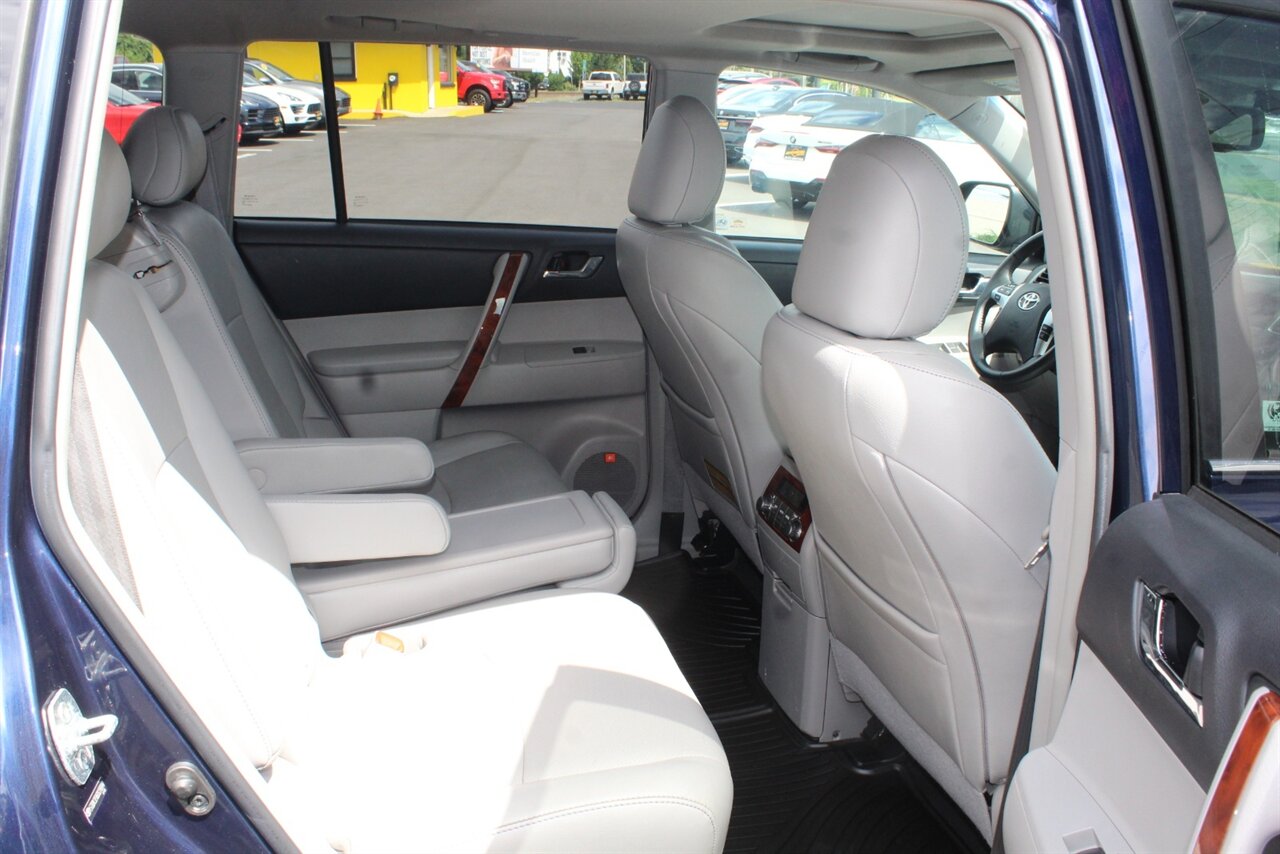 2013 Toyota Highlander Limited photo 15