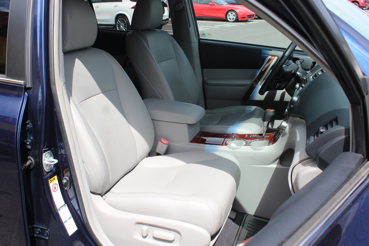 2013 Toyota Highlander Limited photo 14