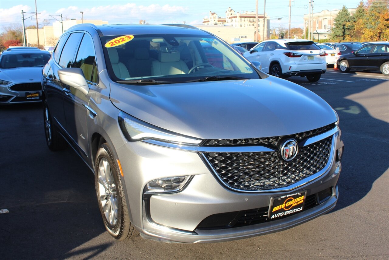 2023 Buick Enclave Avenir photo 3