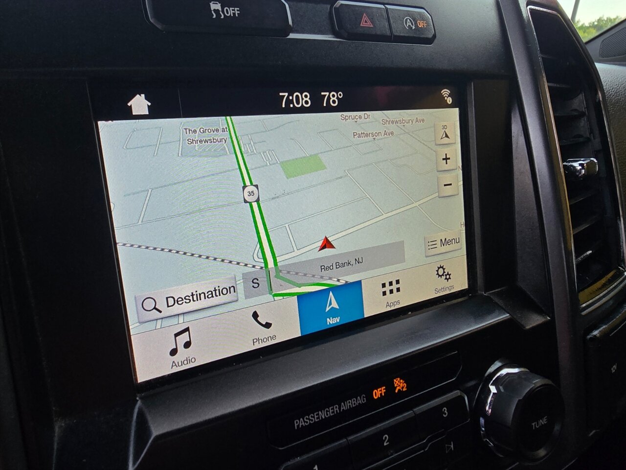 2019 Ford F-150 XLT - Photo 8 - Red Bank, NJ 07701