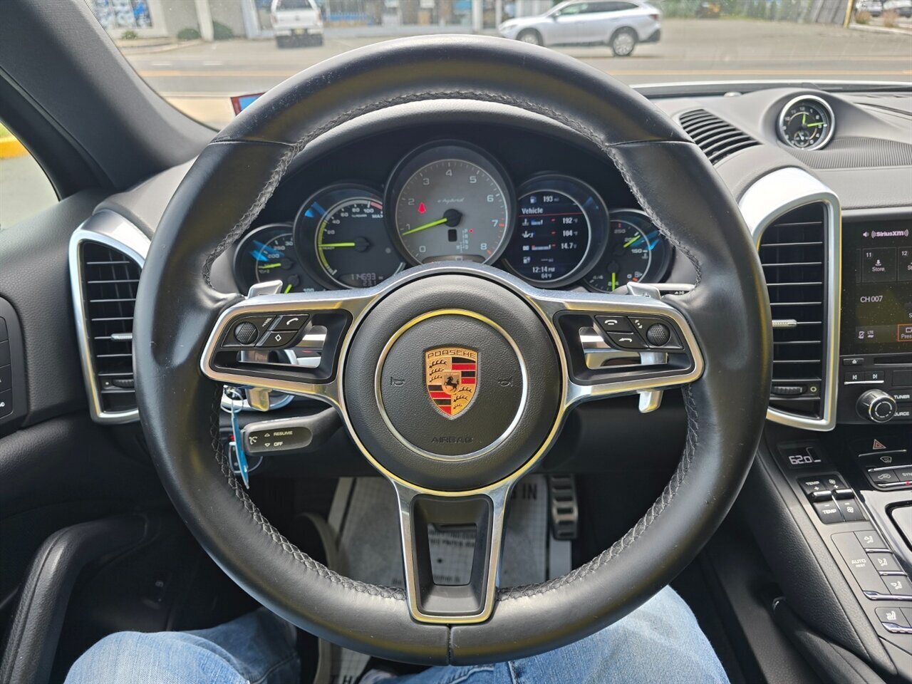 2018 Porsche Cayenne S E-Hybrid Platinum - Photo 6 - Red Bank, NJ 07701