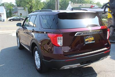 2022 Ford Explorer XLT   - Photo 2 - Red Bank, NJ 07701