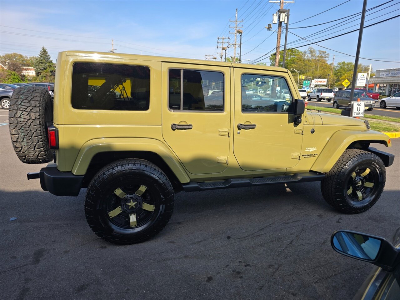 2013 Jeep Wrangler Unlimited Sahara - Photo 21 - Red Bank, NJ 07701