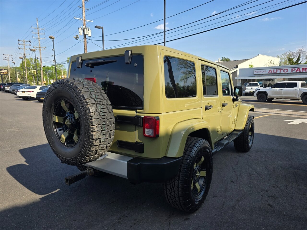 2013 Jeep Wrangler Unlimited Sahara - Photo 3 - Red Bank, NJ 07701