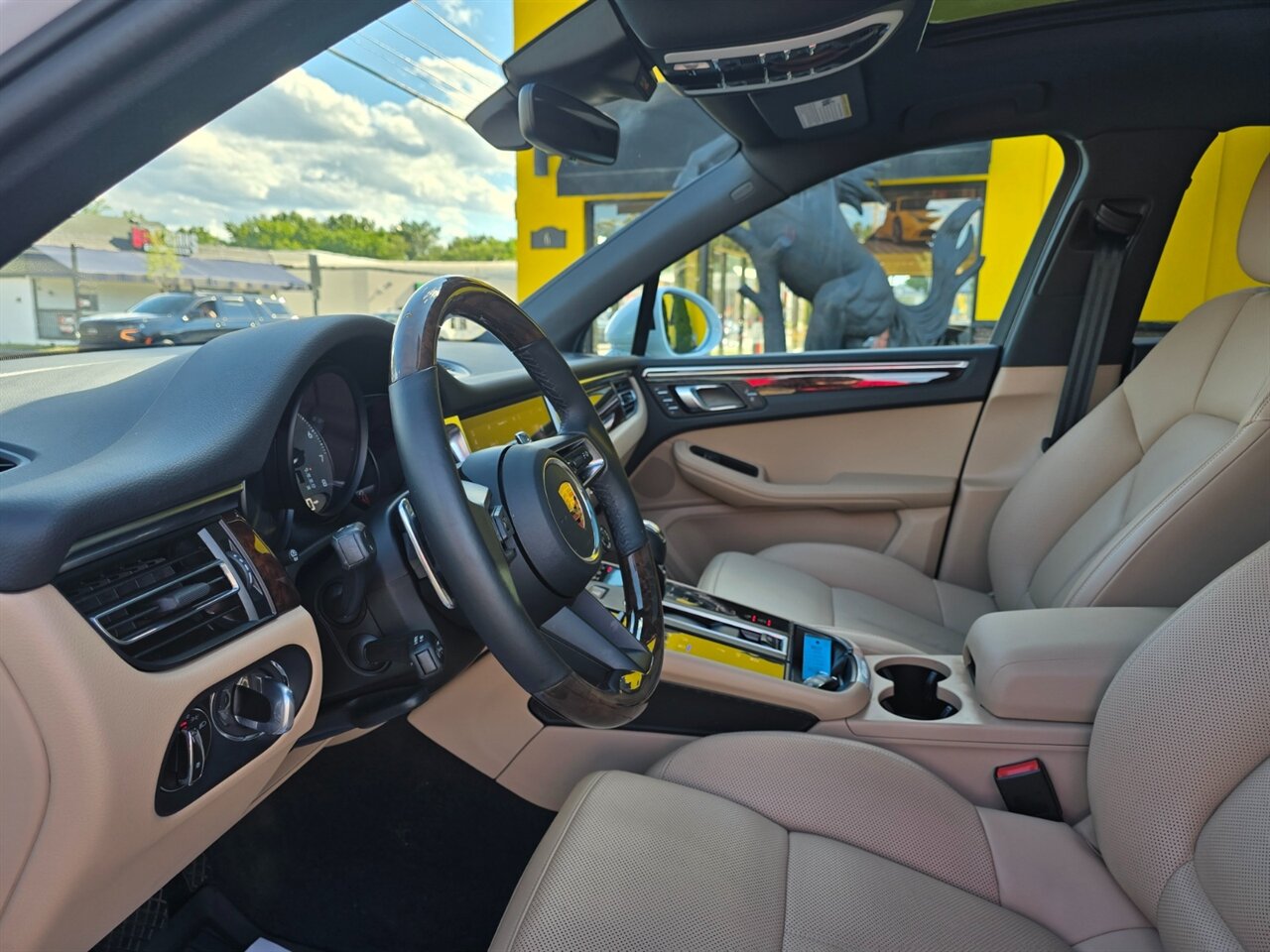 2023 Porsche Macan S - Photo 20 - Red Bank, NJ 07701