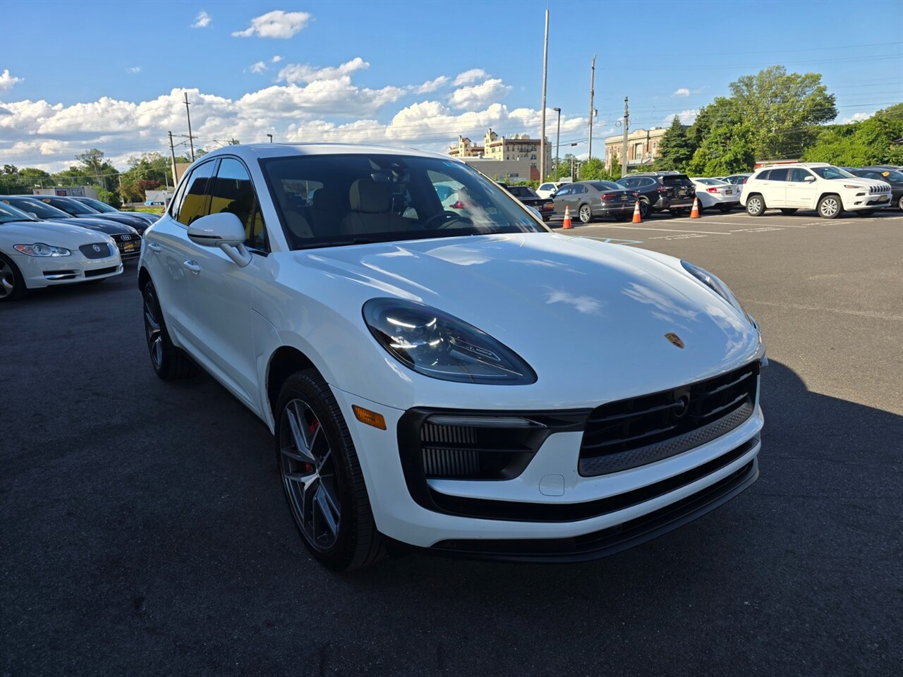 2023 Porsche Macan S - Photo 4 - Red Bank, NJ 07701