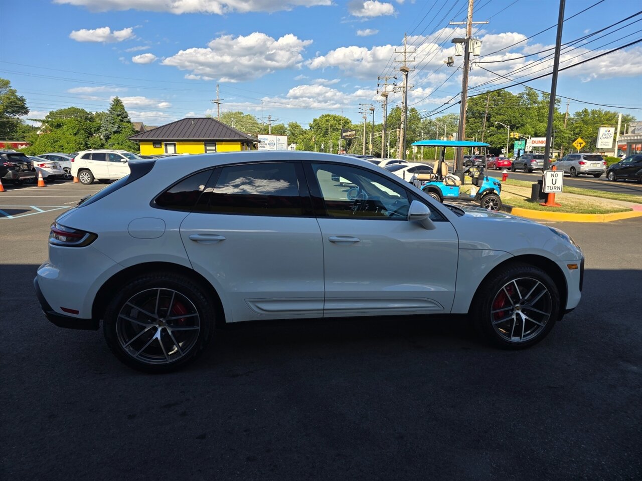 2023 Porsche Macan S - Photo 27 - Red Bank, NJ 07701