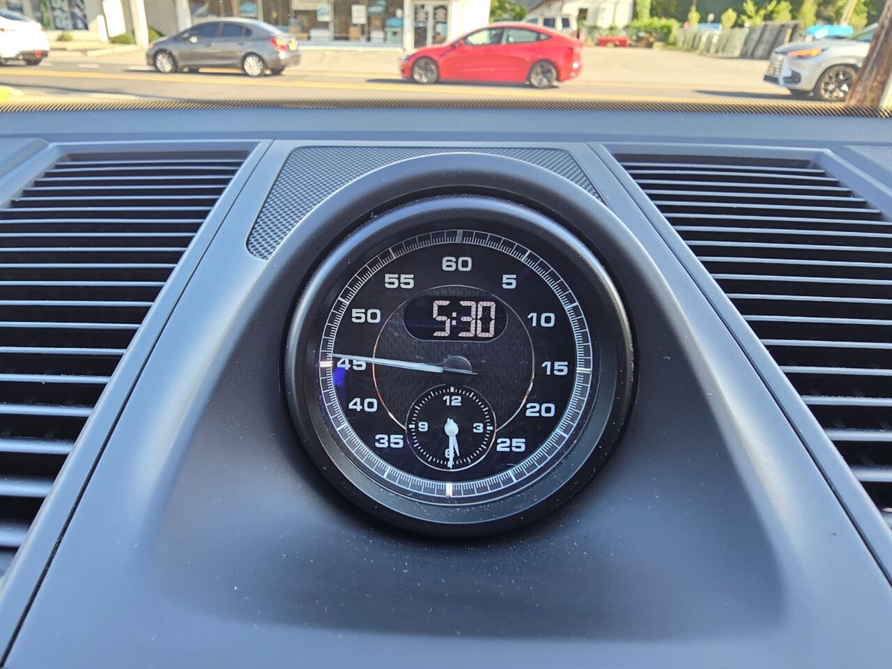 2023 Porsche Macan S - Photo 13 - Red Bank, NJ 07701
