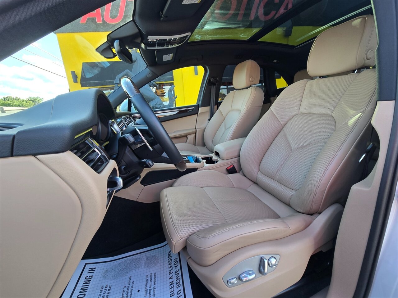 2023 Porsche Macan S - Photo 15 - Red Bank, NJ 07701