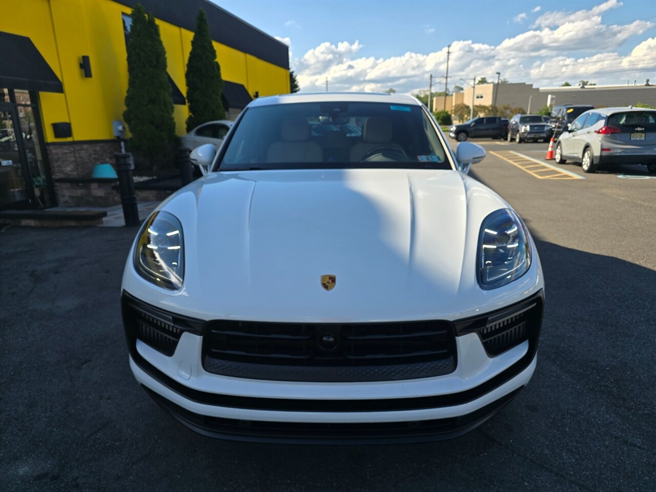 2023 Porsche Macan S - Photo 24 - Red Bank, NJ 07701