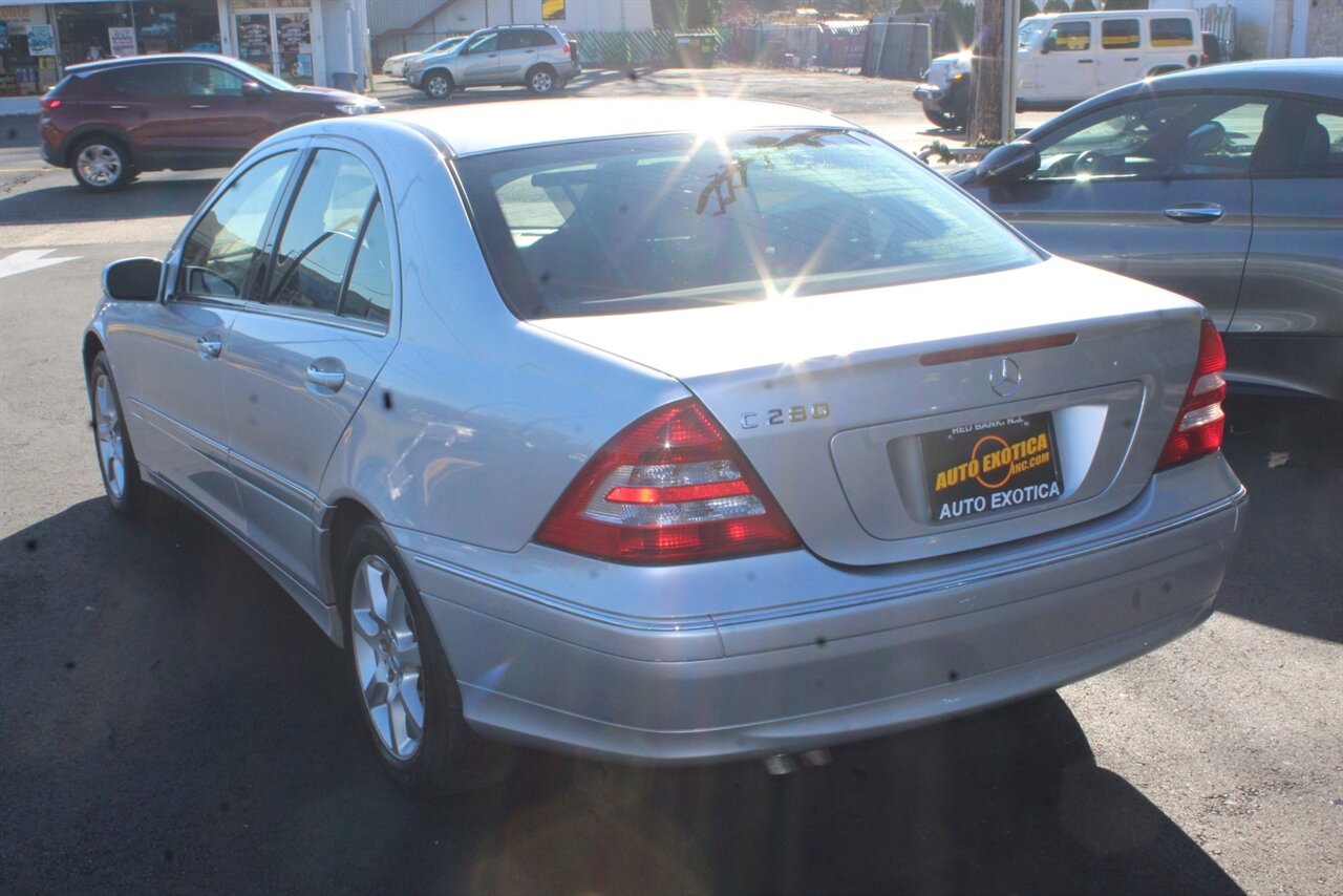 2007 Mercedes-Benz C-Class C280 Luxury photo 2