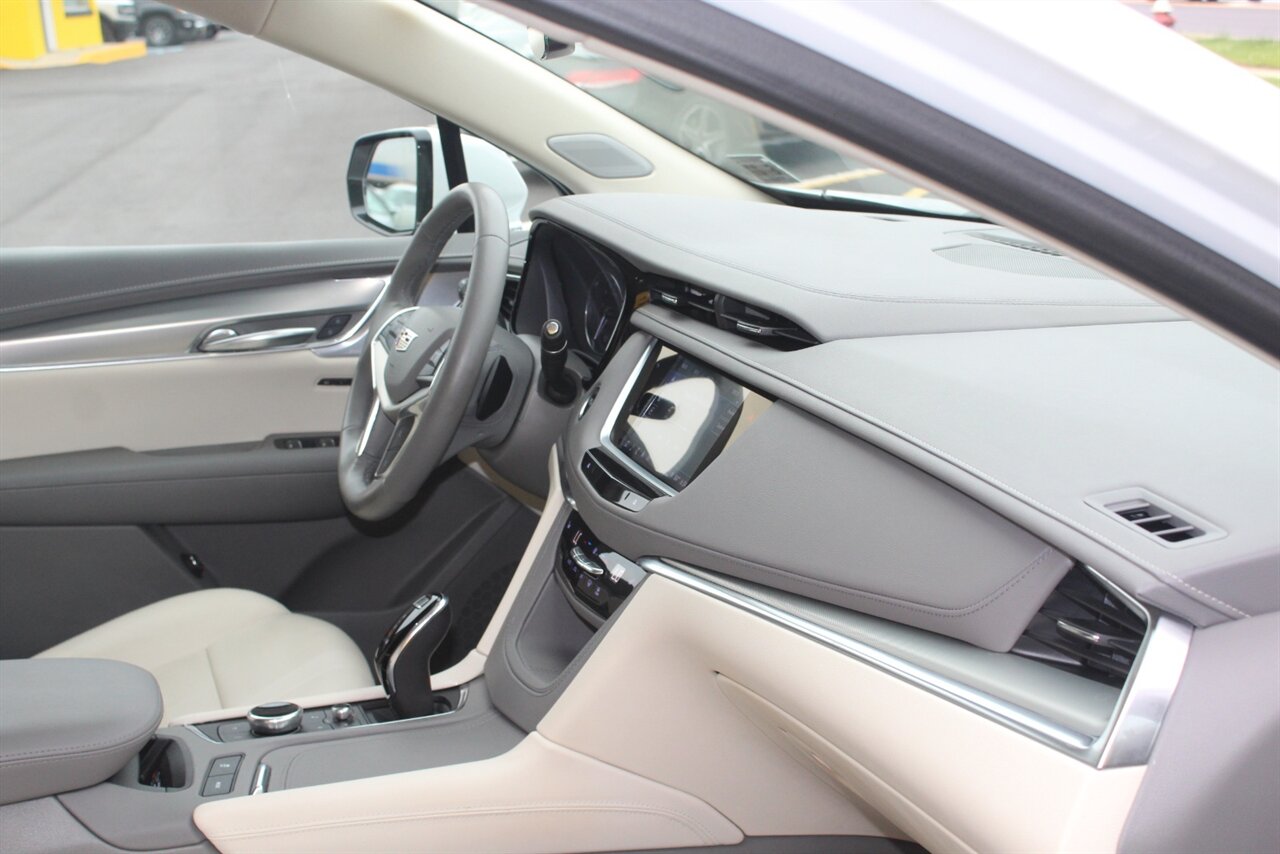 2022 Cadillac XT5 Premium Luxury - Photo 19 - Red Bank, NJ 07701