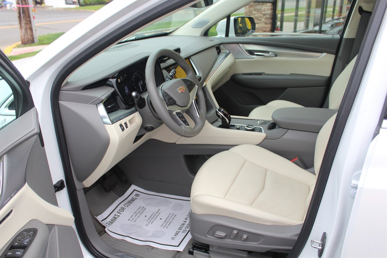 2022 Cadillac XT5 Premium Luxury - Photo 12 - Red Bank, NJ 07701