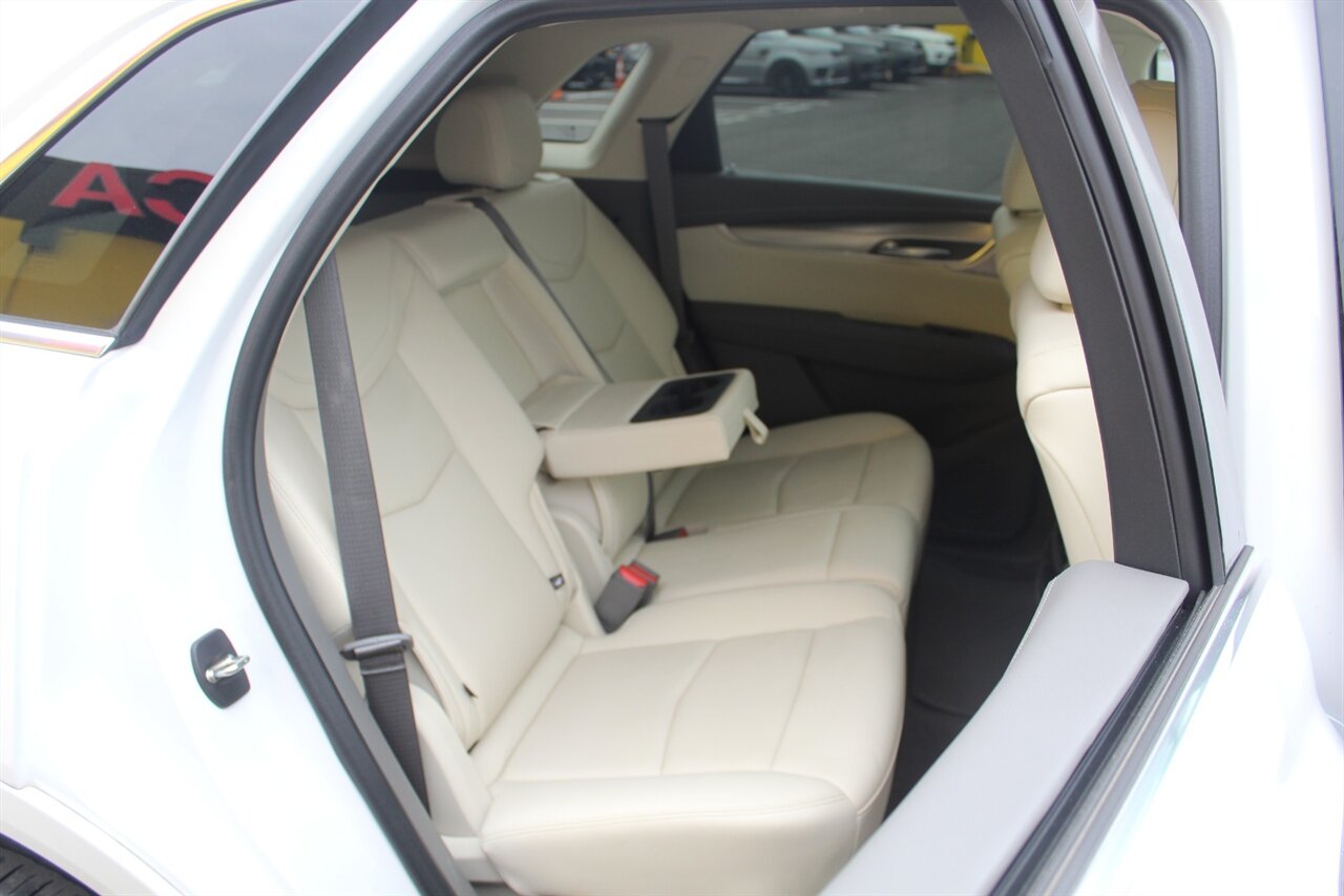2022 Cadillac XT5 Premium Luxury - Photo 17 - Red Bank, NJ 07701