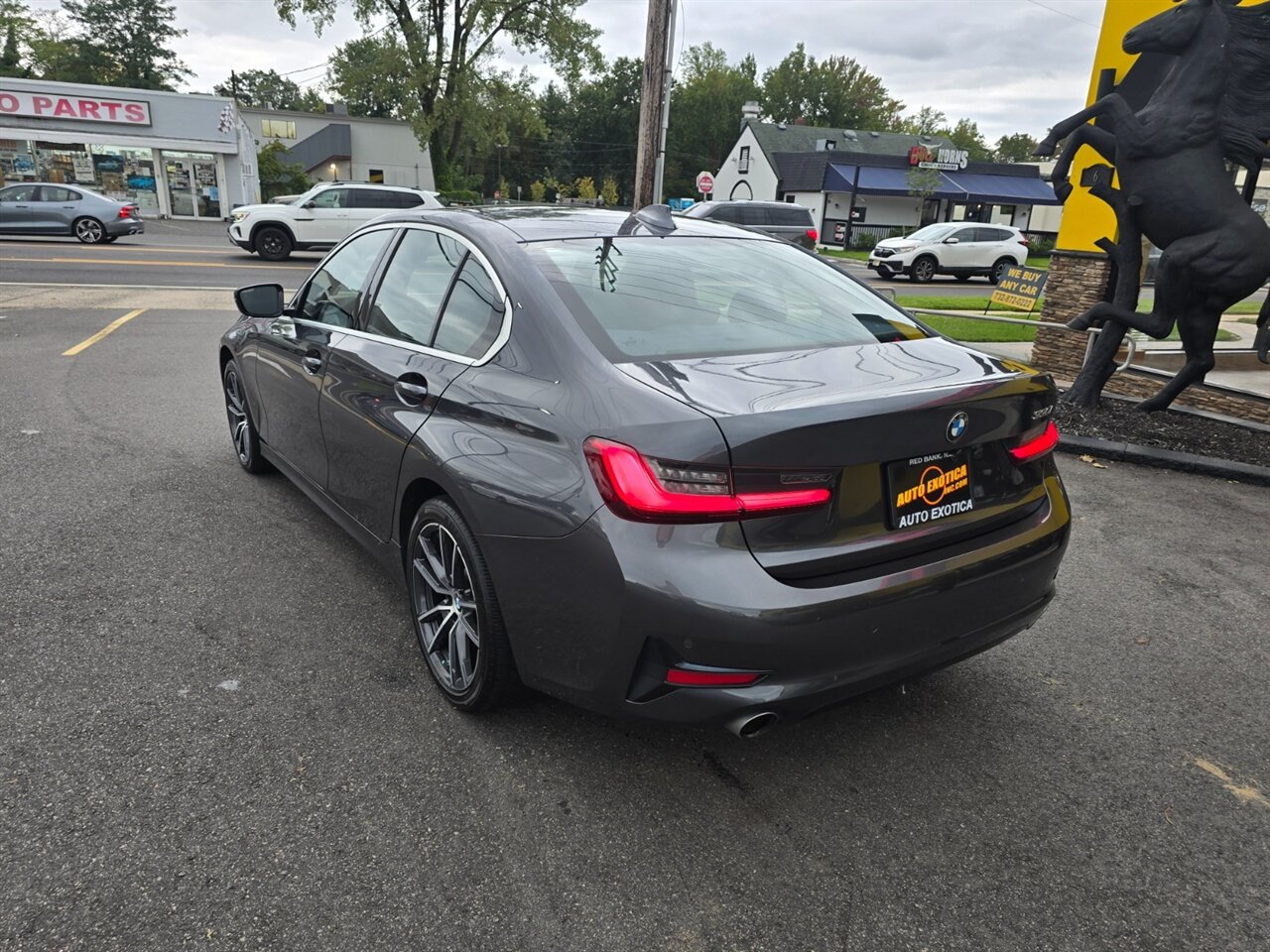 2020 BMW 330i xDrive - Photo 2 - Red Bank, NJ 07701