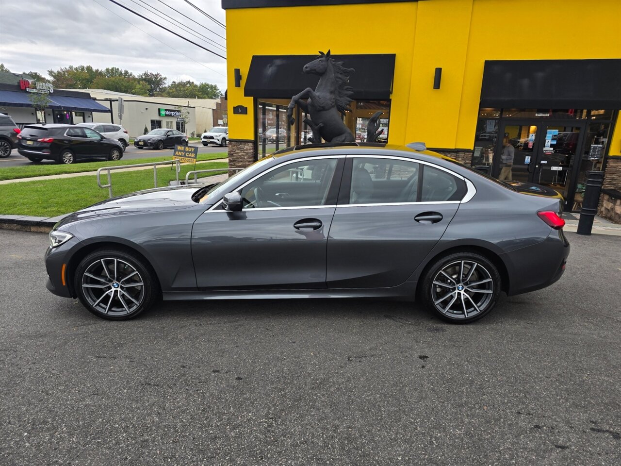2020 BMW 330i xDrive - Photo 21 - Red Bank, NJ 07701