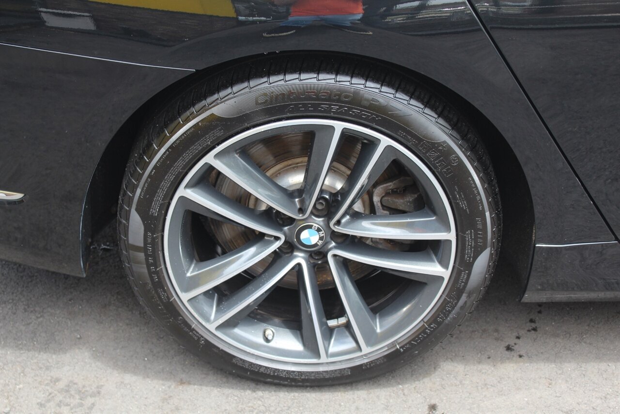 2020 BMW 750i xDrive - Photo 30 - Red Bank, NJ 07701