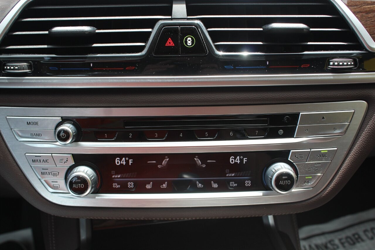 2020 BMW 750i xDrive - Photo 9 - Red Bank, NJ 07701