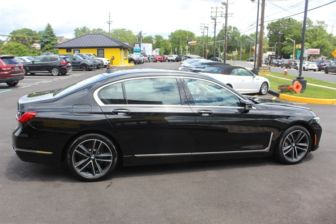 2020 BMW 750i xDrive - Photo 29 - Red Bank, NJ 07701