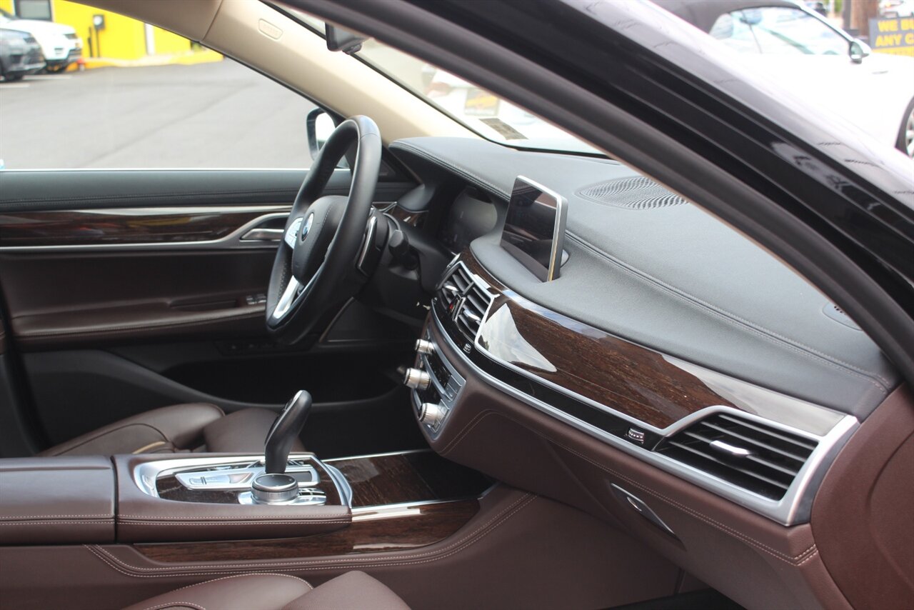 2020 BMW 750i xDrive - Photo 56 - Red Bank, NJ 07701
