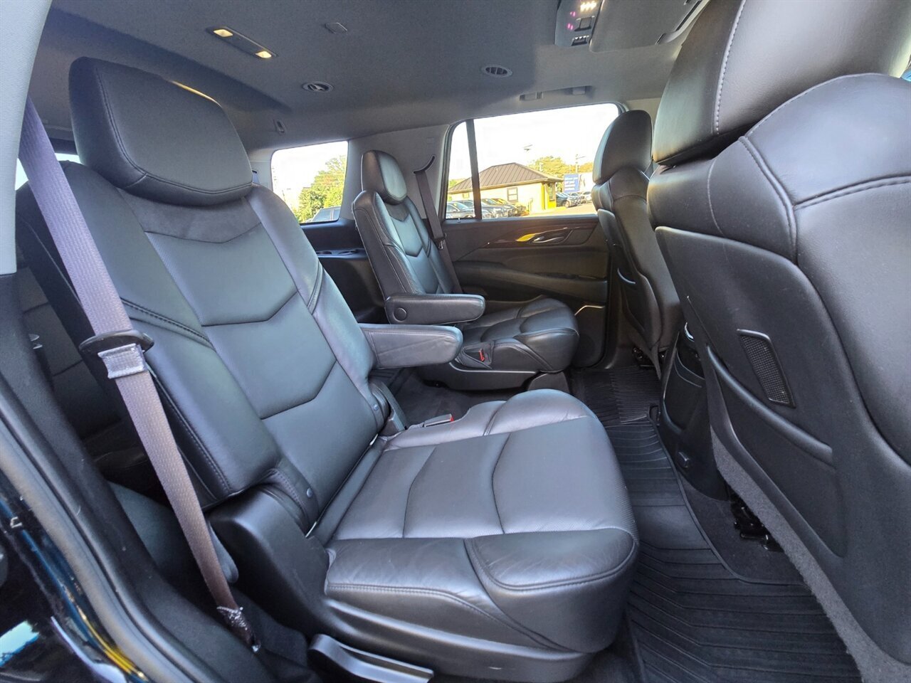 2017 Cadillac Escalade Premium Luxury - Photo 20 - Red Bank, NJ 07701