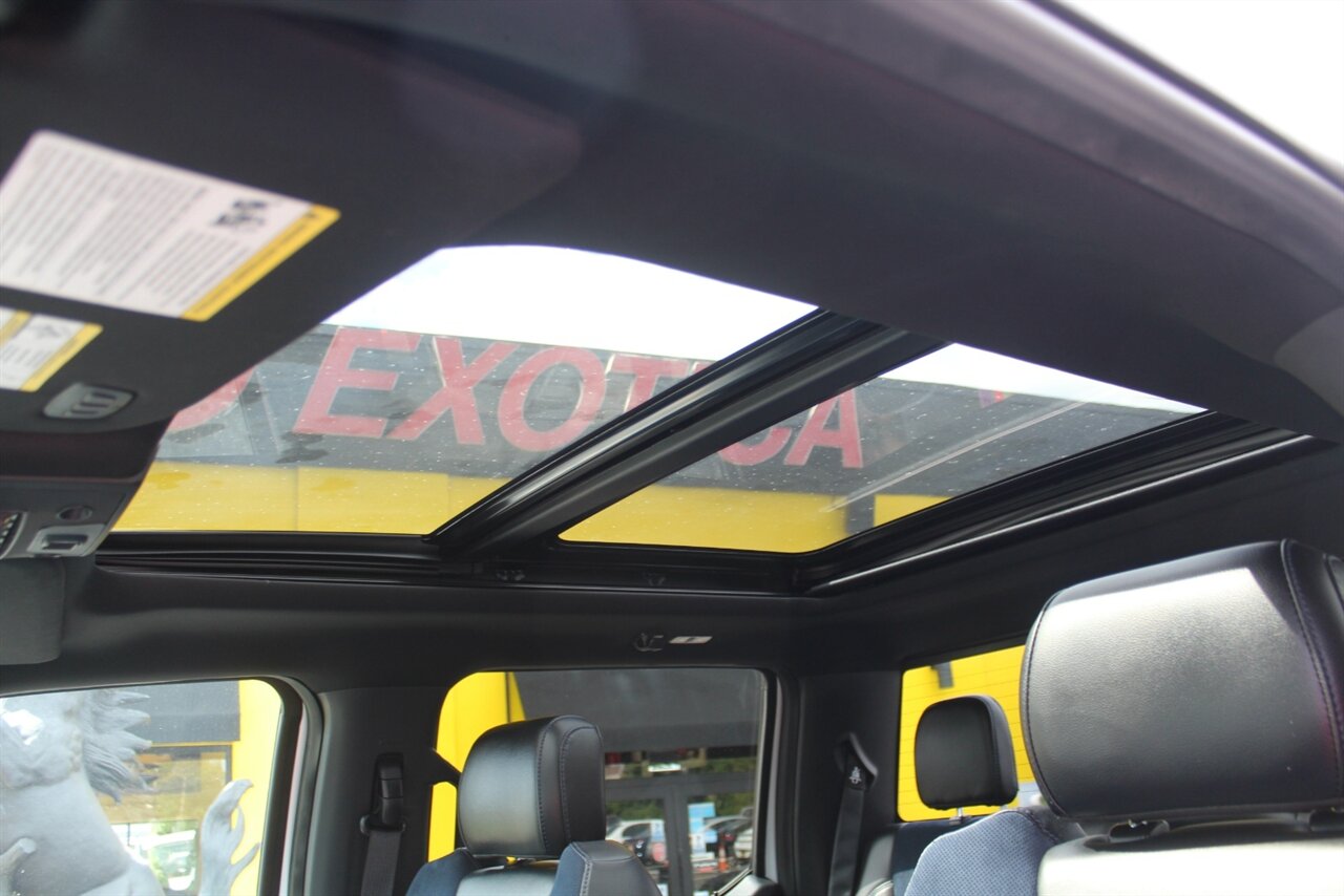 2019 Ford F-150 Raptor photo 18