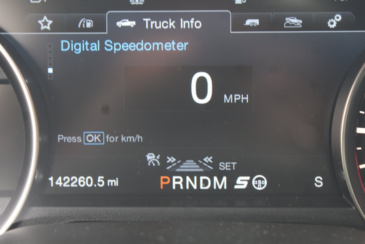 2019 Ford F-150 Raptor photo 2