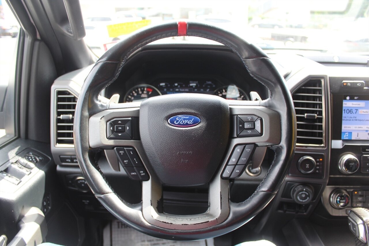 2019 Ford F-150 Raptor photo 3