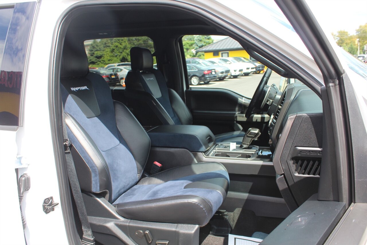 2019 Ford F-150 Raptor photo 13