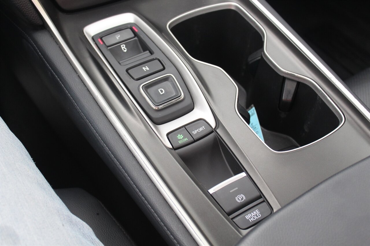 2018 Honda Accord EX-L - Photo 8 - Red Bank, NJ 07701