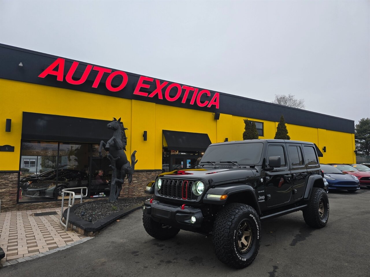 2018 Jeep Wrangler Unlimited Sahara   - Photo 1 - Red Bank, NJ 07701