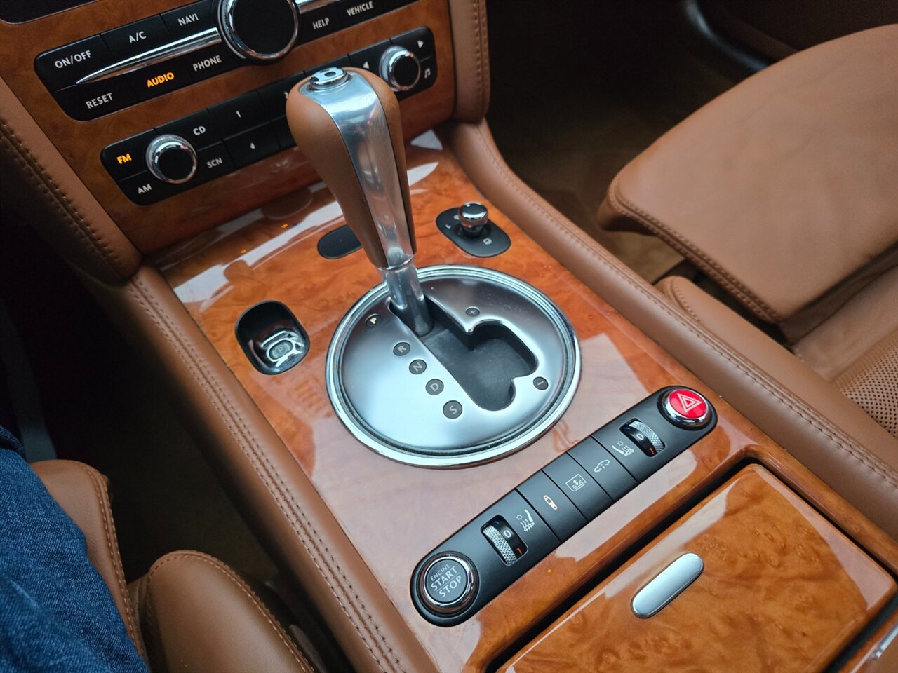 2006 Bentley Continental Flying Spur - Photo 12 - Red Bank, NJ 07701
