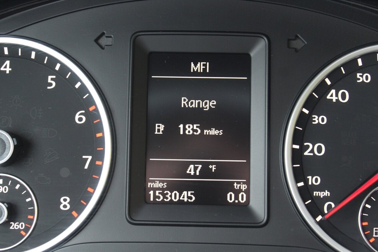 2011 Volkswagen Tiguan SEL - Photo 5 - Red Bank, NJ 07701