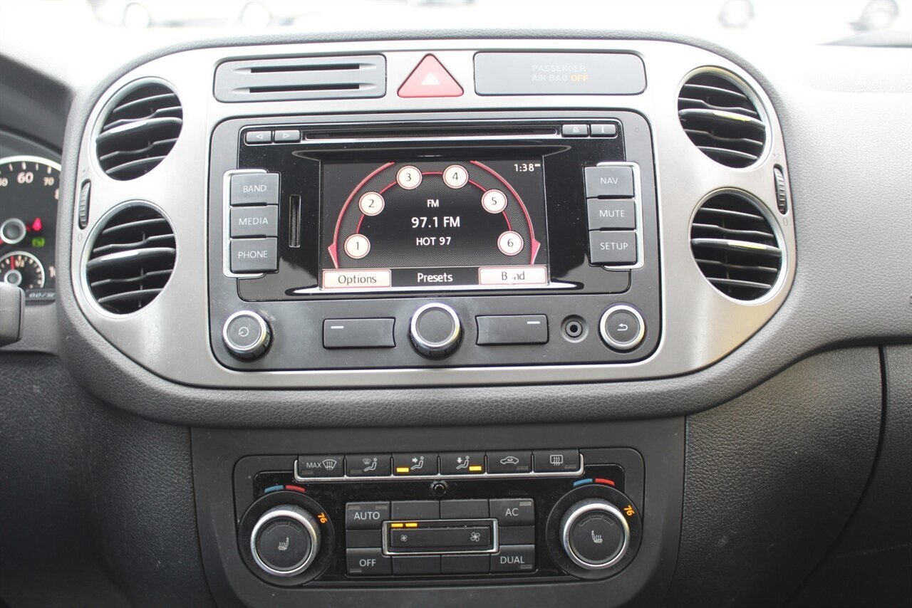 2011 Volkswagen Tiguan SEL - Photo 7 - Red Bank, NJ 07701