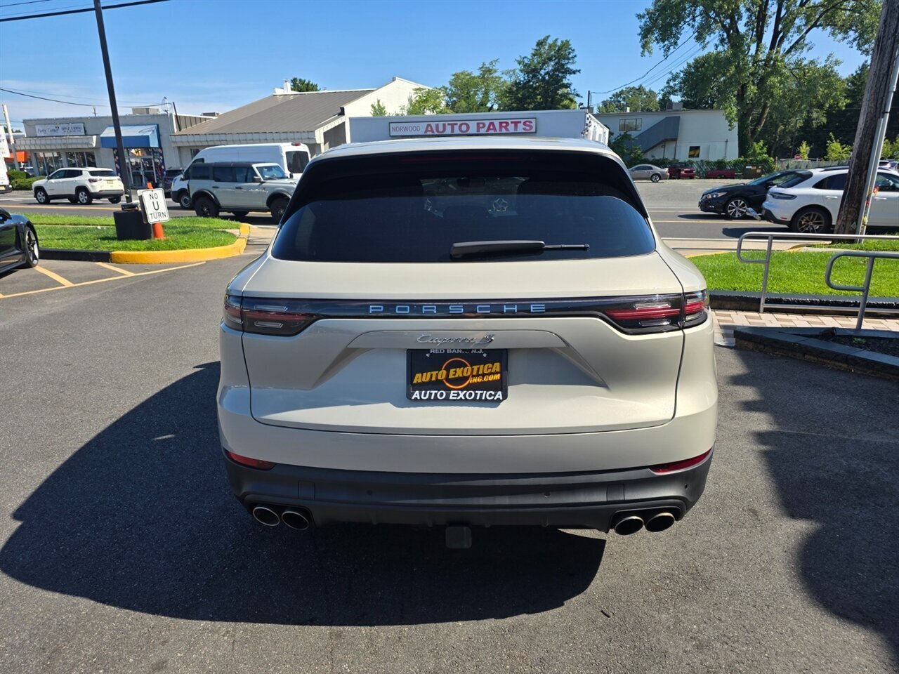 2020 Porsche Cayenne S - Photo 24 - Red Bank, NJ 07701