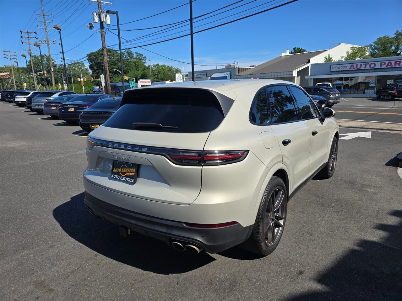 2020 Porsche Cayenne S - Photo 32 - Red Bank, NJ 07701