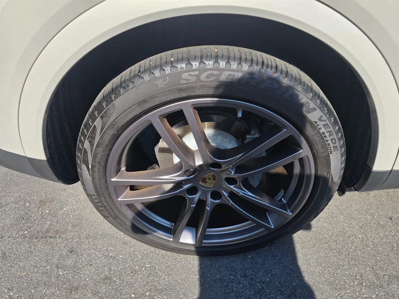 2020 Porsche Cayenne S - Photo 57 - Red Bank, NJ 07701