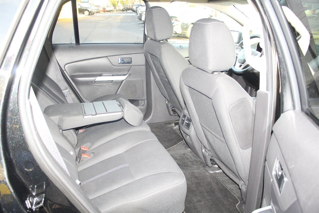 2013 Ford Edge SE - Photo 12 - Red Bank, NJ 07701