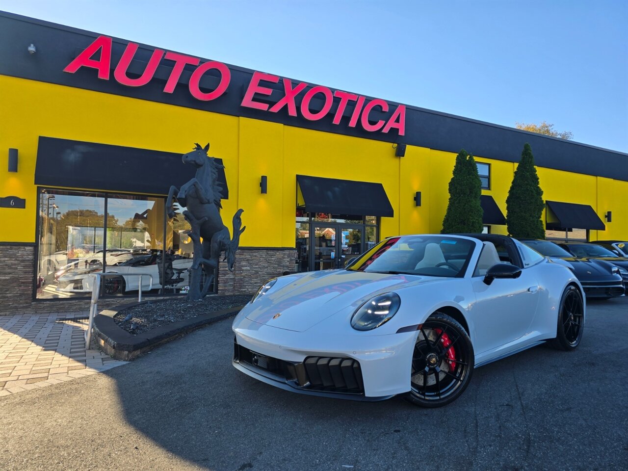2026 Porsche 911 Targa 4 GTS   - Photo 1 - Red Bank, NJ 07701