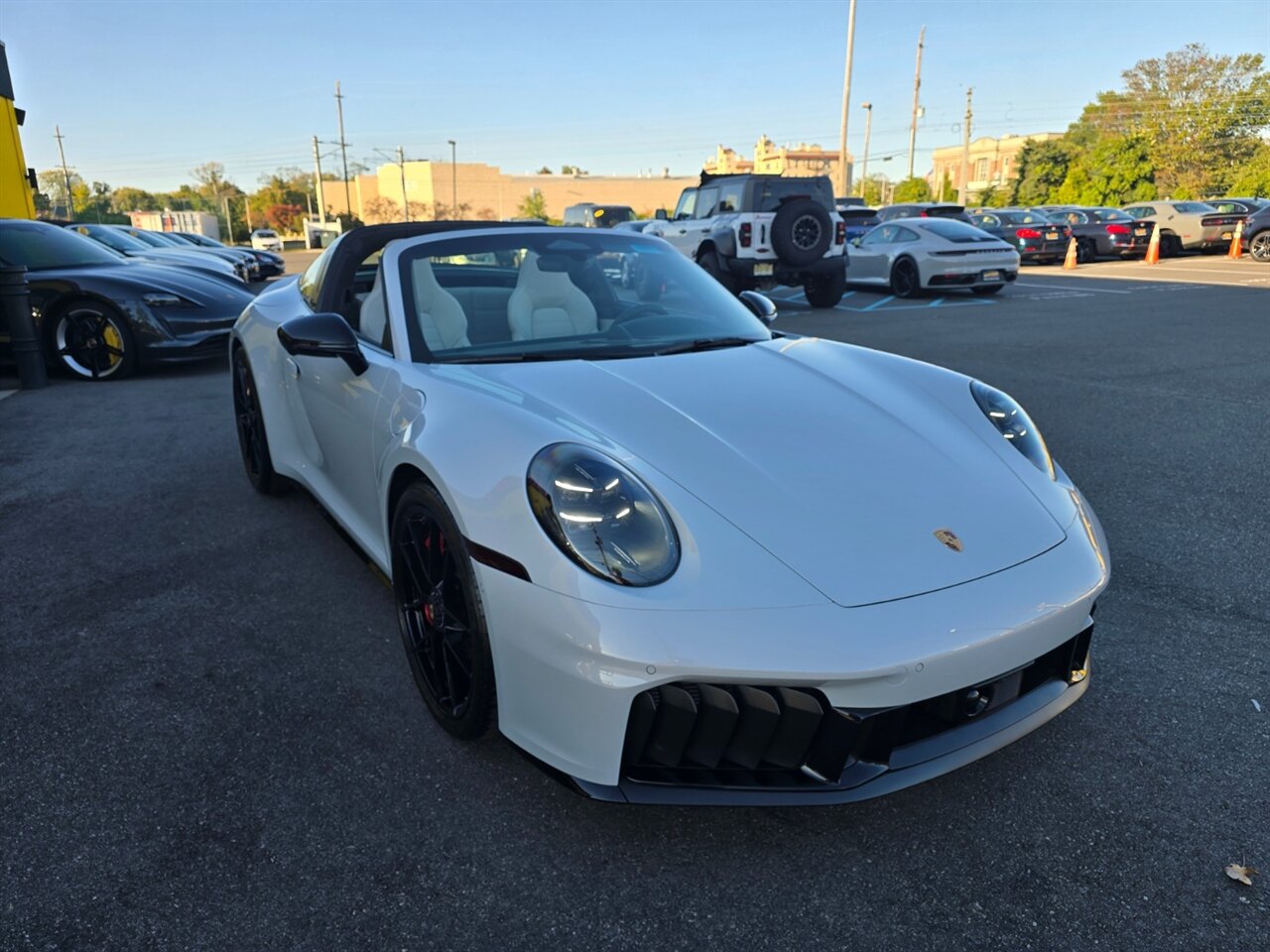 2026 Porsche 911 Targa 4 GTS - Photo 8 - Red Bank, NJ 07701